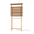 Silla plegable con estructura de acero con tapa de madera